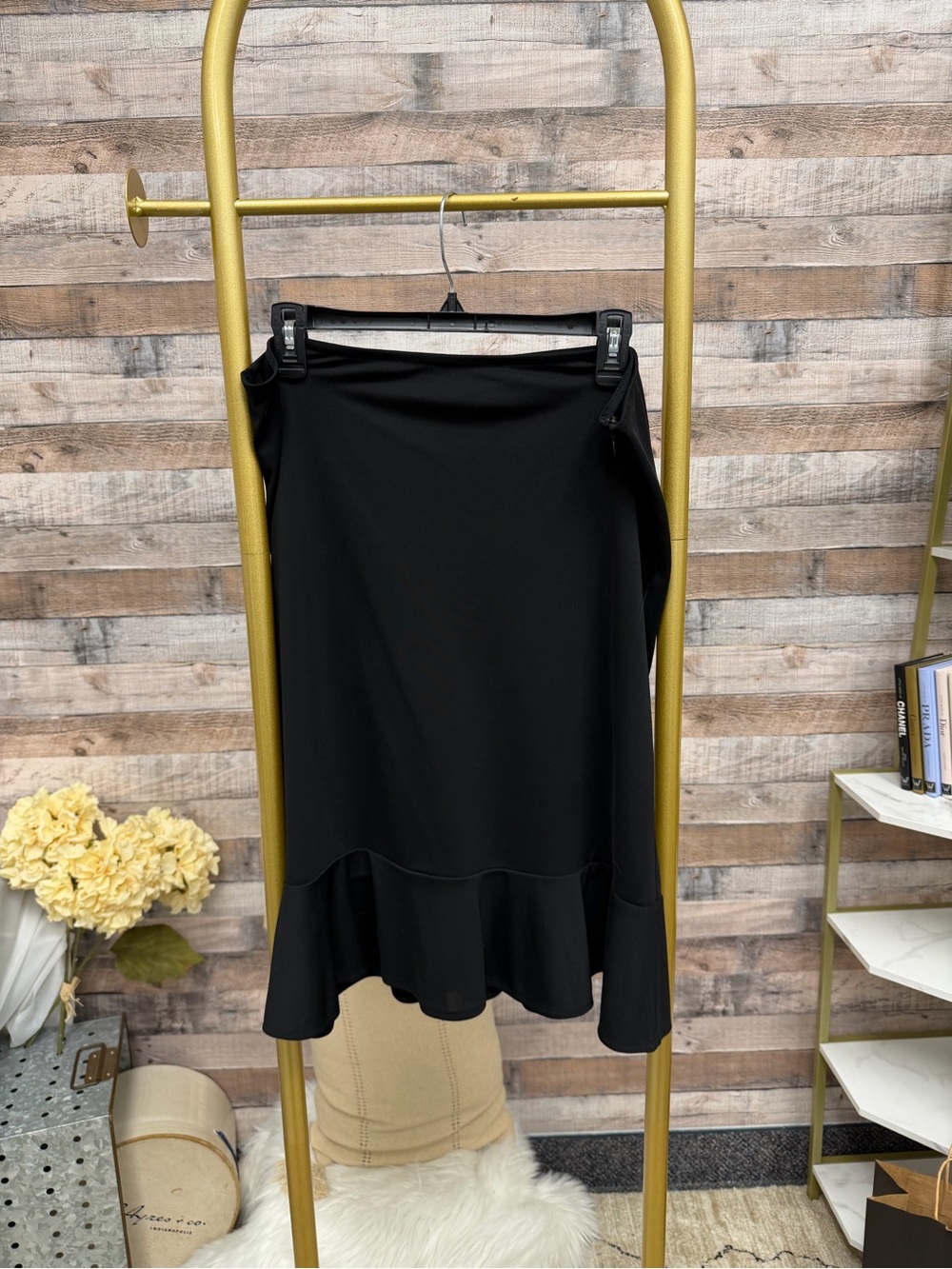 Isaac Mizrahi Black Asymmetric Skirt w/ Ruffle XL